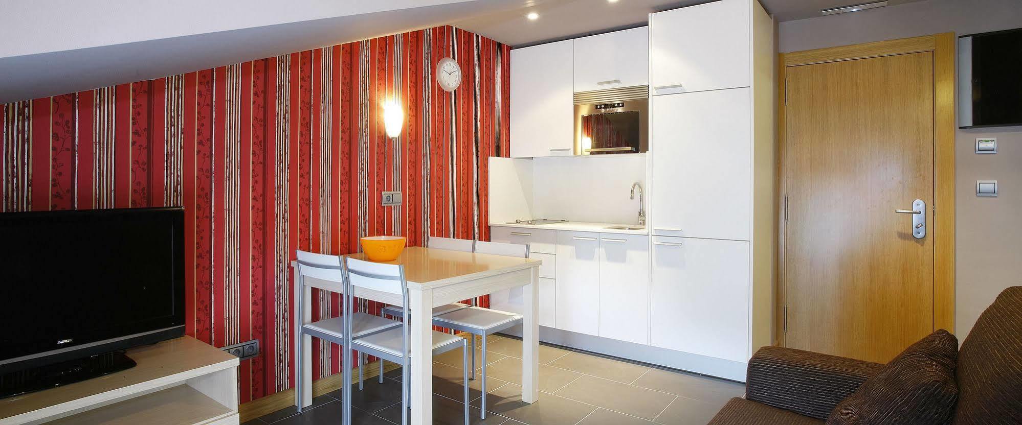 Apartamentos Spa Cueto Onís Eksteriør bilde