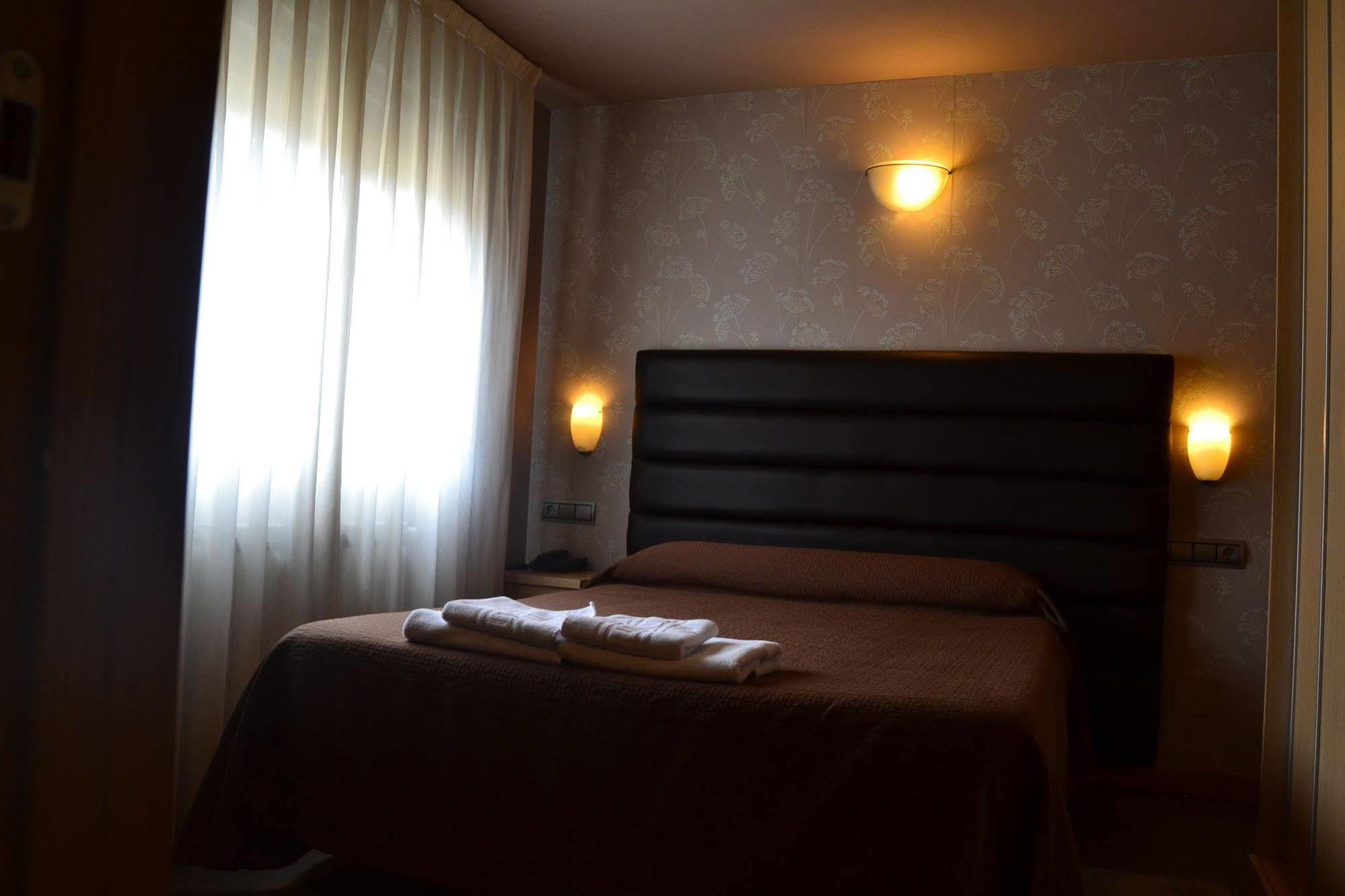 Apartamentos Spa Cueto Onís Eksteriør bilde